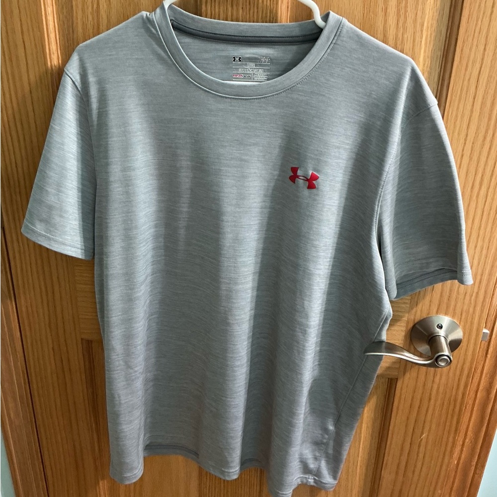 Men’s Under Armour Gray Tee with Red Logo, Size L
